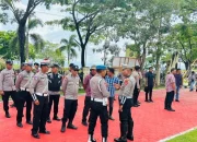 Personel OMP 2024 Polres Muna Gelar Apel Kesiapan Pengamanan Kampanye Calon Gubernur dan Wakil Gubernur di Zona C
