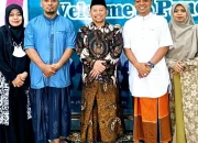 Calon Bupati Pringsewu Terpilih H. Riyanto Pamungkas Ziarah ke Makam Mertua di Pulau Jawa