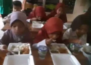 Kodim 1416/Muna Laksanakan Jumat Berkah Mendukung Program Kodam XIV/Hasanuddin Peduli Anak Sekolah
