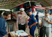 Jelang Nataru, Satlantas Polres Pekalongan Gelar Ramp Check pada Kendaraan Bus Pariwisata