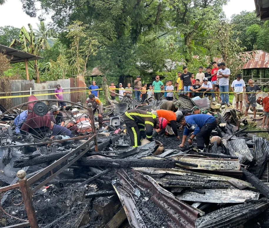 KEBAKARAN RUMAH DI LINGKUNGAN PANAIKANG, LEANG-LEANG, MAROS: KERUGIAN CAPAI RP 300 JUTA IMG_20250120_184707