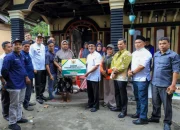 Peduli Masyarakat, Bupati Sabar AS Serahkan Bantuan Korban Kebakaran di Desa Lubuak Gadang