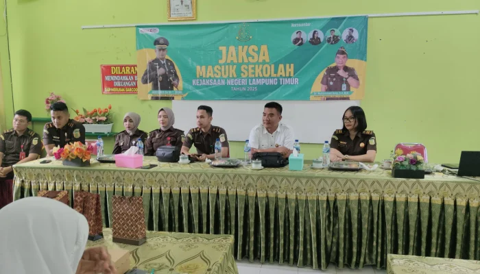 Jaksa Masuk Sekolah! Kejari Lampung Timur Edukasi soal Hukum, Narkoba, dan Bullying di SMAN 1 Way Jepara