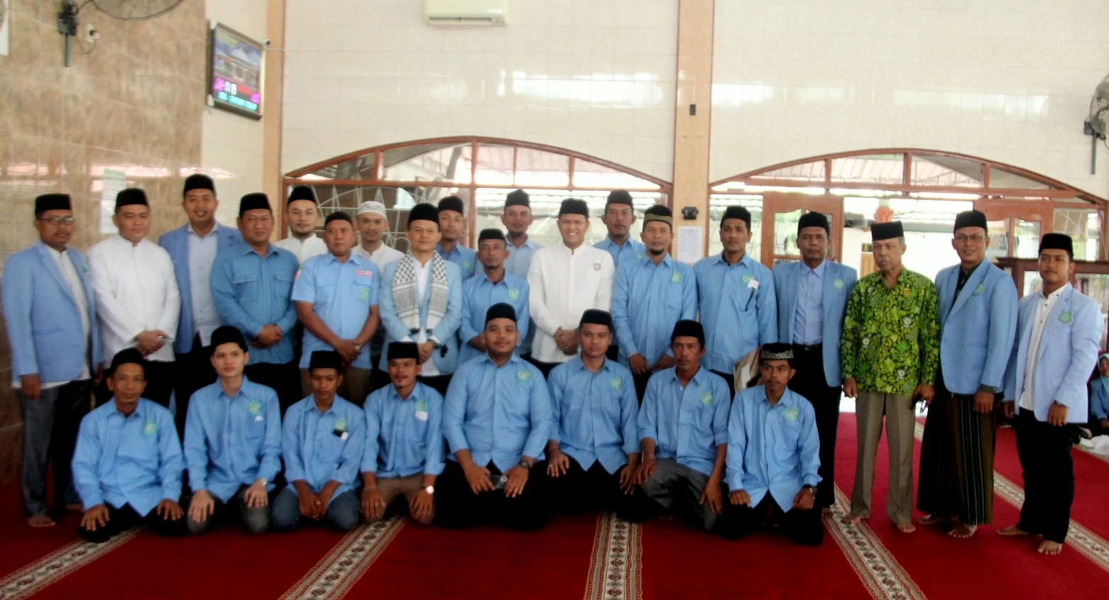 Wabup Adlin Tambunan Ajak Remaja Makmurkan Masjid IMG-20250310-WA0018