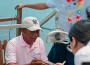Wakili Bupati Pesawaran, Kadis Pariwisata Bersama Gubernur Lampung Panen Mutiara