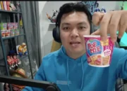 “Cuitan Viral: Akun @roadsario Unggah Pengalaman Unik Makan Pop Mie Snek Saat Main Ranked”
