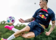 Klub-klub Saudi Dekati Benjamin Šeško, Sang Striker Lebih Pilih Bertahan di Eropa