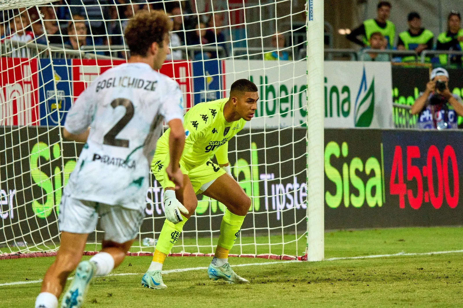 Palermo Bidik Kiper Baru, Audero Terancam Digantikan Vasquez atau Joronen 20250628_004130