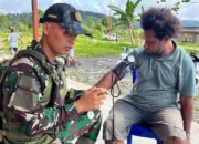 Satgas Yonif 521/DY Bangun Kedekatan dengan Warga Yalimo Lewat Kegiatan Binter di Gereja