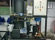 Bikin Es Kristal Sendiri, Tagihan Listrik Tetap Aman! Mesin Hemat Energi Ini Jadi Solusi Usaha Anda