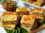 “Martabak Legendaris Dekat Pendopo Ini Buka sampai Tengah Malam-Ada Rasa Rahasia yang Bikin Ketagihan!”