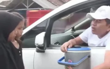 “Memey dan Nisa Hidup Mandiri Tanpa Orangtua, Dedi Mulyadi Kembali Bikin Netizen Menangis Haru”