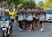 Tingkatkan Kebugaran dan Semangat, Prajurit Korem 081/DSJ Giatkan Lari Pagi di Kota Madiun