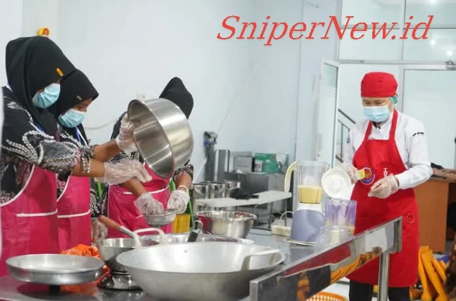 Ibu-Ibu Hebat Bangkep 'Masak Ikan' di Bitung! Rahasia Poklahsar Curi Perhatian Netizen Screenshot_20250716-005403_2