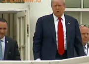 Trump Tinjau Proyek Ballroom $200 Juta dari Atap Gedung Putih, Netizen Bereaksi Keras