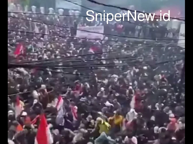 Ribuan Warga Pati Gelar Aksi Protes, Gelombang Kritik dan Dugaan Provokasi Muncul di Media Sosial Screenshot_20250813-173812_1