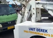 Truk Hebel Mogok di Lampu Merah Ramanda, Dievakuasi Dishub Depok