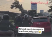 Truk Mogok Sebabkan Kemacetan di Jalan Daan Mogot Arah Pesisng