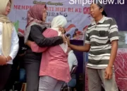 Hadiah Umroh di Tengah Duka: Ibu di Kudus Menangis Haru Saat Namanya Tersiar