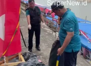 Bupati Kuantan Singingi Langsung Bersihkan Sampah di Tepian Narosa