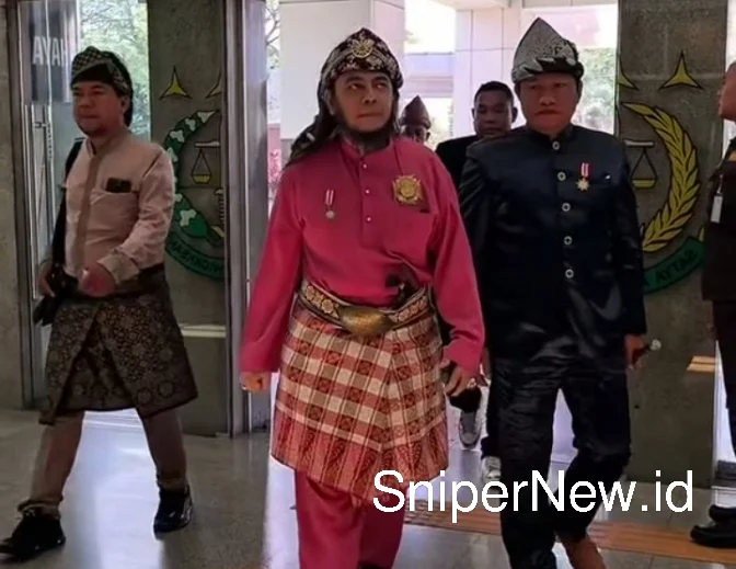 Silaturahmi Adat dan Hukum: Barisan Adat Raja Sultan Nusantara BARANUSA Sambangi Kejati Sumsel Screenshot_20250826-182524_1