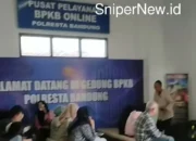Antrean Panjang Pengambilan BPKB di Polresta Bandung, Warga Keluhkan Minimnya Petugas