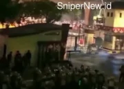 Polres Jakut Jadi Sasaran Massa, Gerbang Terbakar pada Sabtu Malam