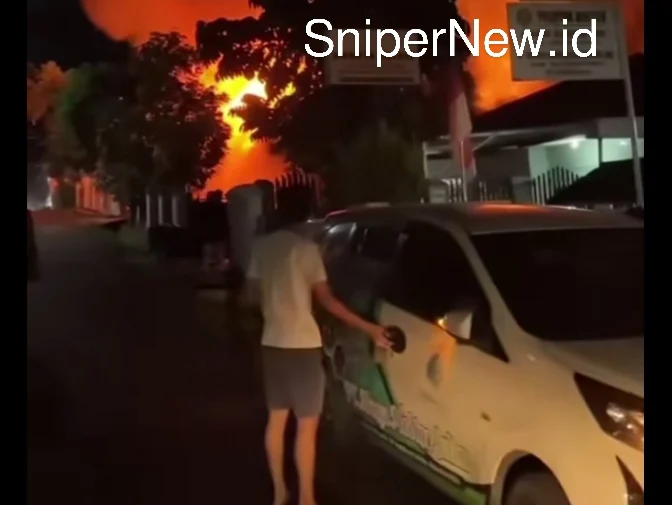 Kebakaran Hebat Landa Pekanbaru, Dua Korban Masih Diidentifikasi Screenshot_20250901-030704_1