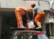 Tim Oranye Selesaikan Tugas Bersihkan Puing Kebakaran di Gandaria Selatan