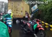 Rem Blong di Tanjakan Selarong: Mobil Box Tabrak Pemotor, Jalur Puncak Sempat Gempar