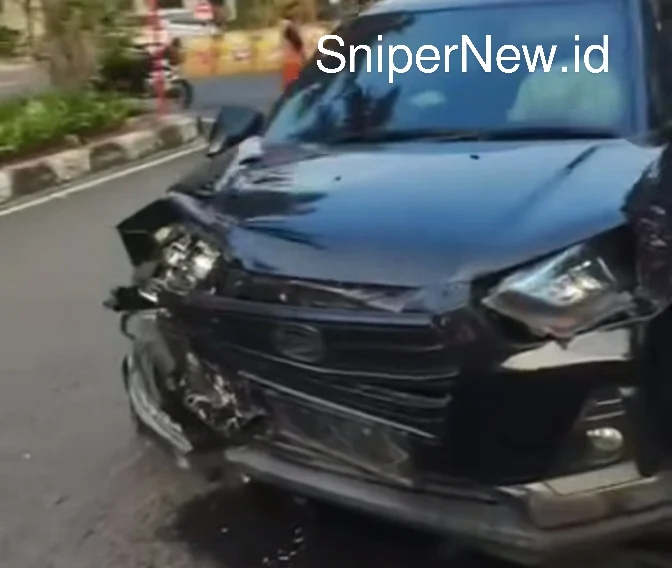 Mobil Tabrak Pembatas Jalan di Sunter Jaya, Lalin Sempat Terganggu Screenshot_20250906-090705_1