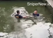 Damkar Depok Selamatkan iPhone 15 Pro Max yang Terjatuh ke Kolam Ikan