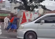 Truk Terguling di Jalan Alternatif Cibubur–Cileungsi, Diduga Timpa Anak Sekolah