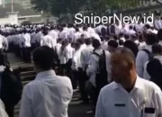 Ribuan ASN PPPK Bandung Antre Ambil SK di Balai Kota