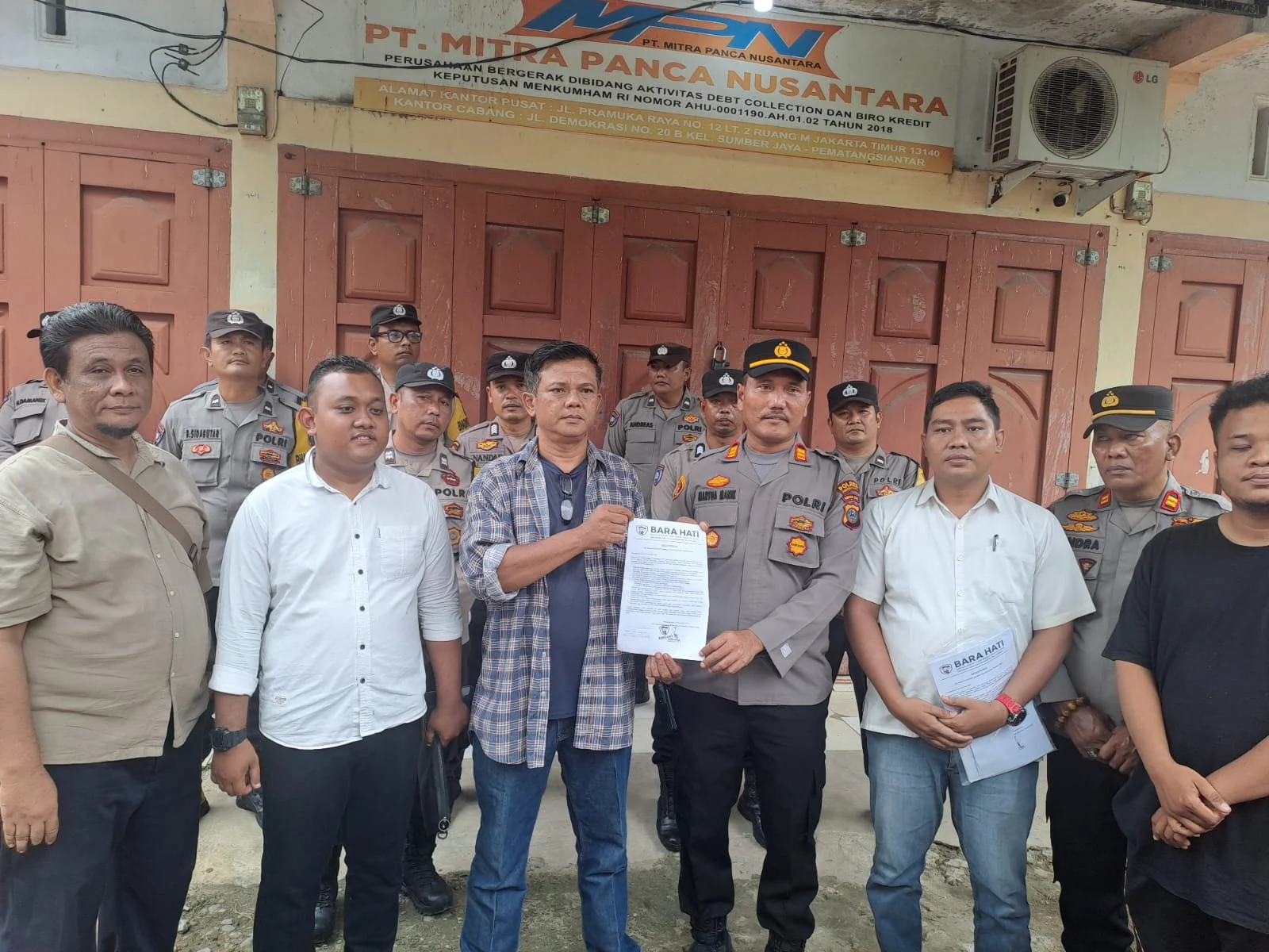 Aksi BARA HATI Panaskan Situasi, Tuntutan Tumpas Habis Begal Berkedok Debt Collector Menguat IMG-20251124-WA0214(1)