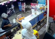 Karyawan Konter Menangis Haru, Bertemu Pelanggan yang Mirip dengan Almarhum Ayahnya