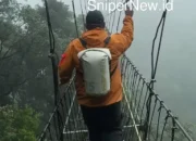 Menembus Kabut Menuju Surga Tersembunyi di Situ Gunung Sukabumi