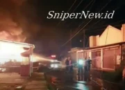 Kebakaran Hebat Landa Pul Ban di Dekat Taman Raya Cilegon