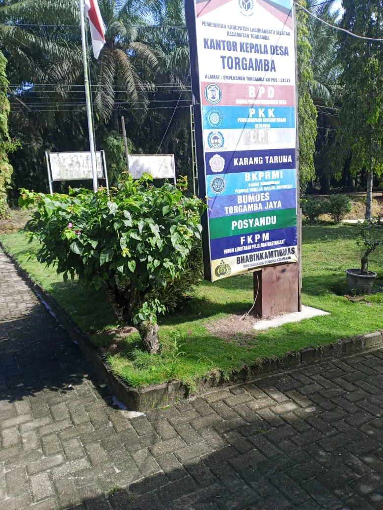 Dana Desa Torgamba Disorot, Kades Diduga Rangkap Jabatan dan Tak Transparan IMG-20251218-WA0065