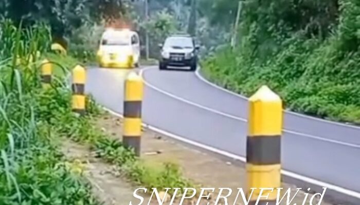 Travel Terguling di Pacet, Rem Blong Jadi Dugaan